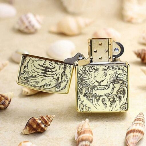 Zippo Brass Hổ Gầm - BRC11 - Hình ảnh 4
