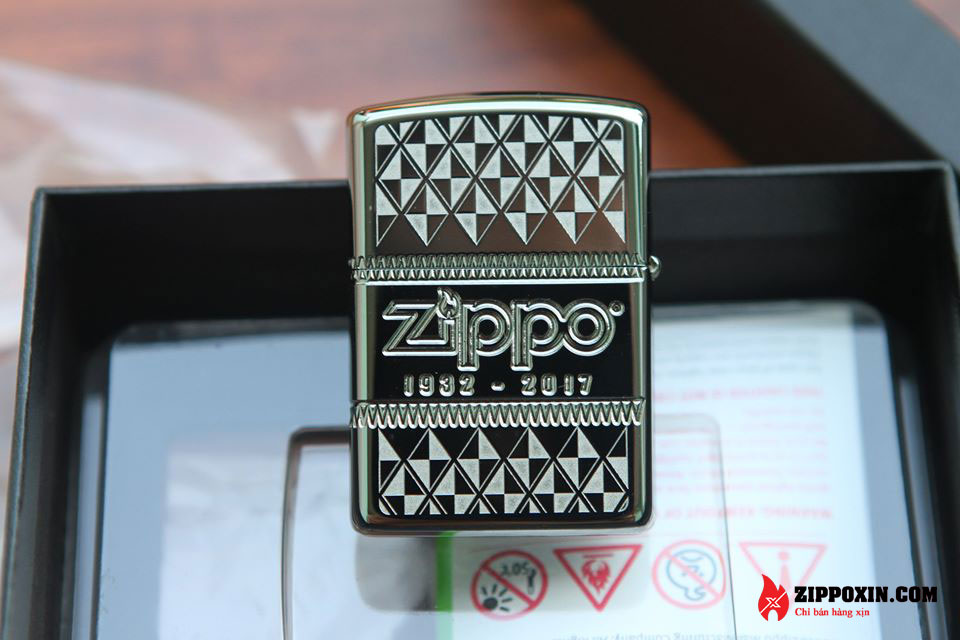 Bật lửa Zippo kỷ niệm 85 năm - Zippo 85th Anniversary Collectible 29442-2