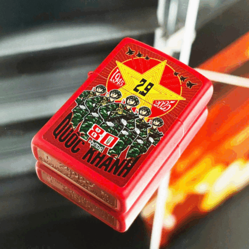Zippo Kỷ niệm 80 năm Quốc khánh Việt Nam - 233-A80-A - Hình ảnh 4